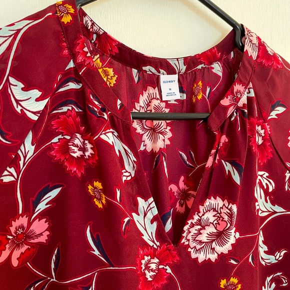 Colorful Floral Maroon Old Navy Top - Picture 2 of 5